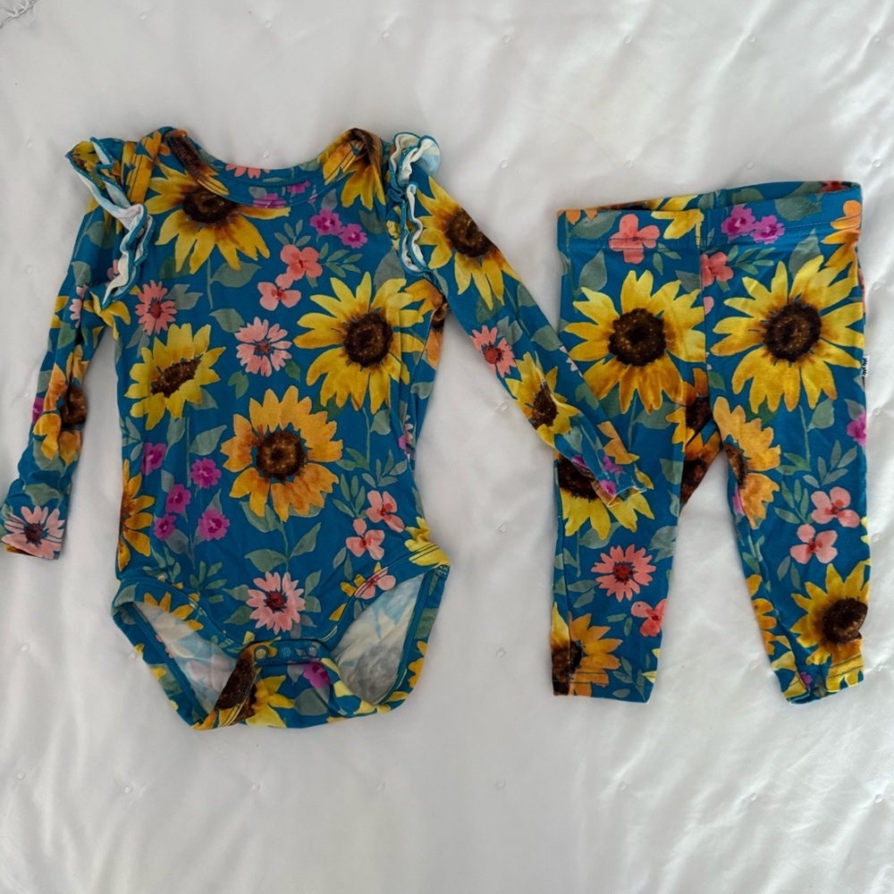 Play by Little Sleepies Sunflower Fields Bodysuit and Leggings Set